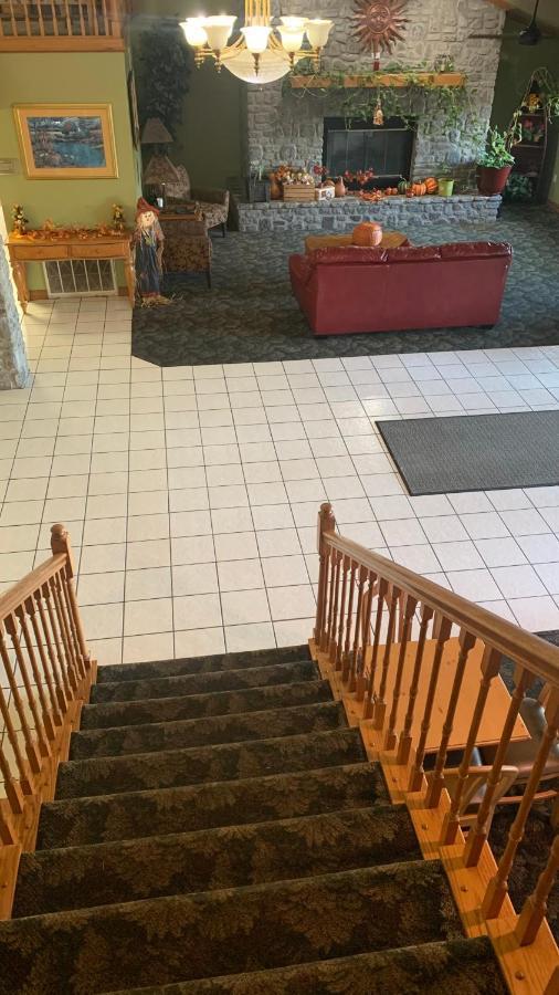 Regency Inn And Suites Stilwell Εξωτερικό φωτογραφία