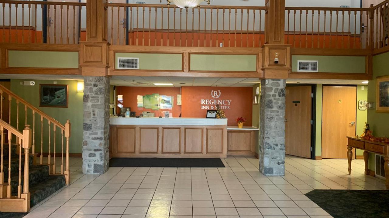 Regency Inn And Suites Stilwell Εξωτερικό φωτογραφία