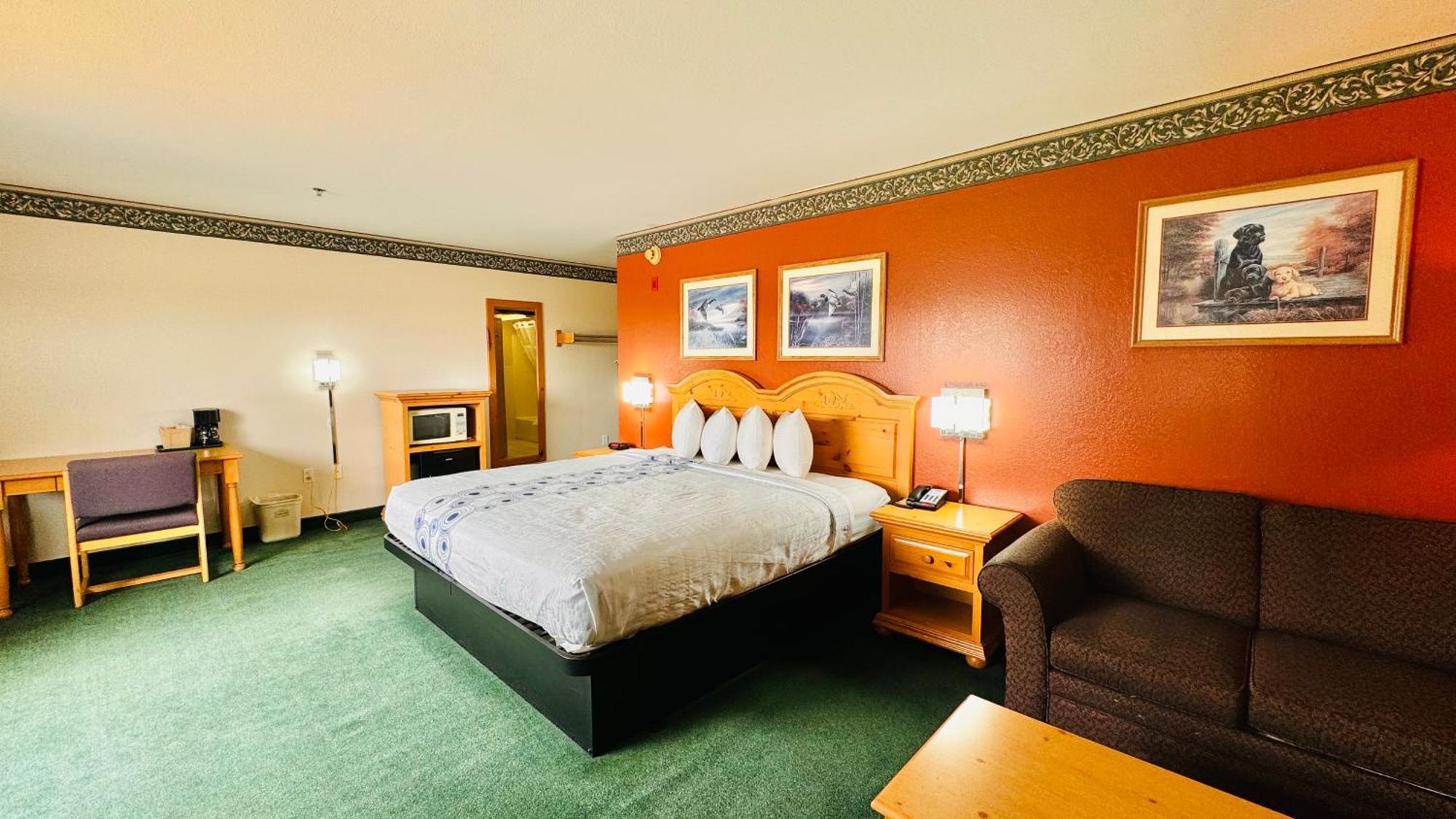 Regency Inn And Suites Stilwell Εξωτερικό φωτογραφία