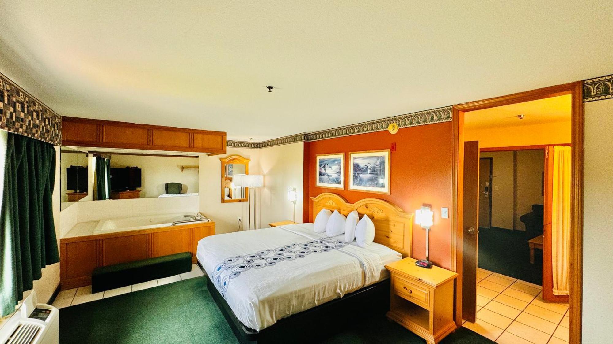 Regency Inn And Suites Stilwell Εξωτερικό φωτογραφία