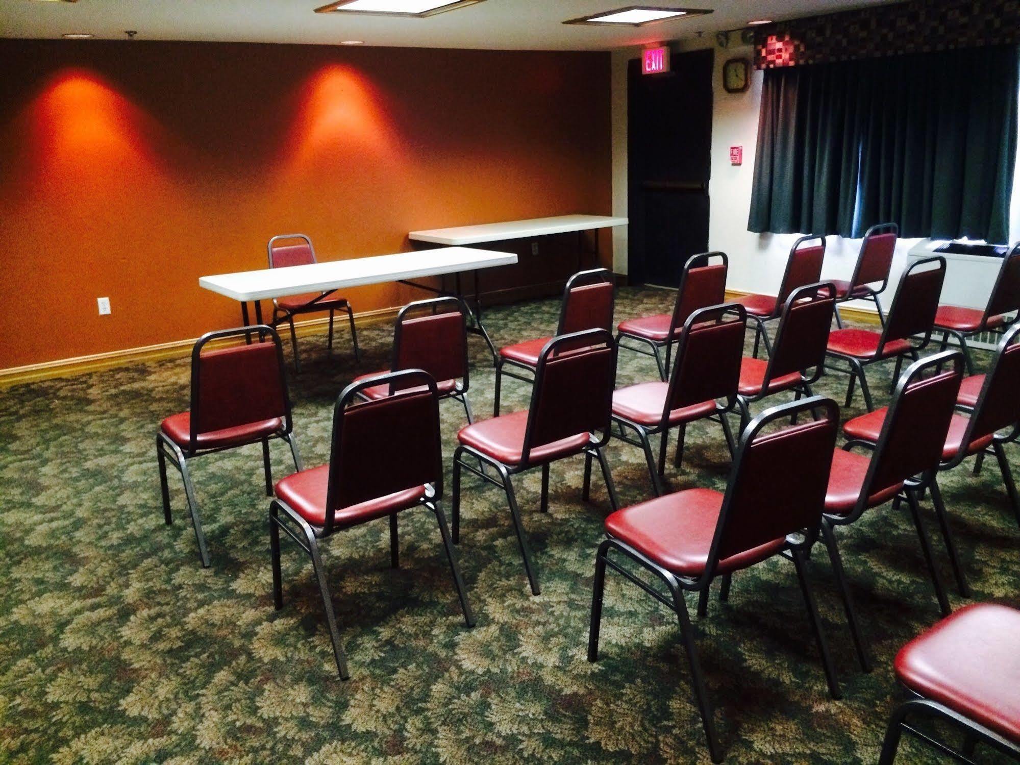 Regency Inn And Suites Stilwell Εξωτερικό φωτογραφία